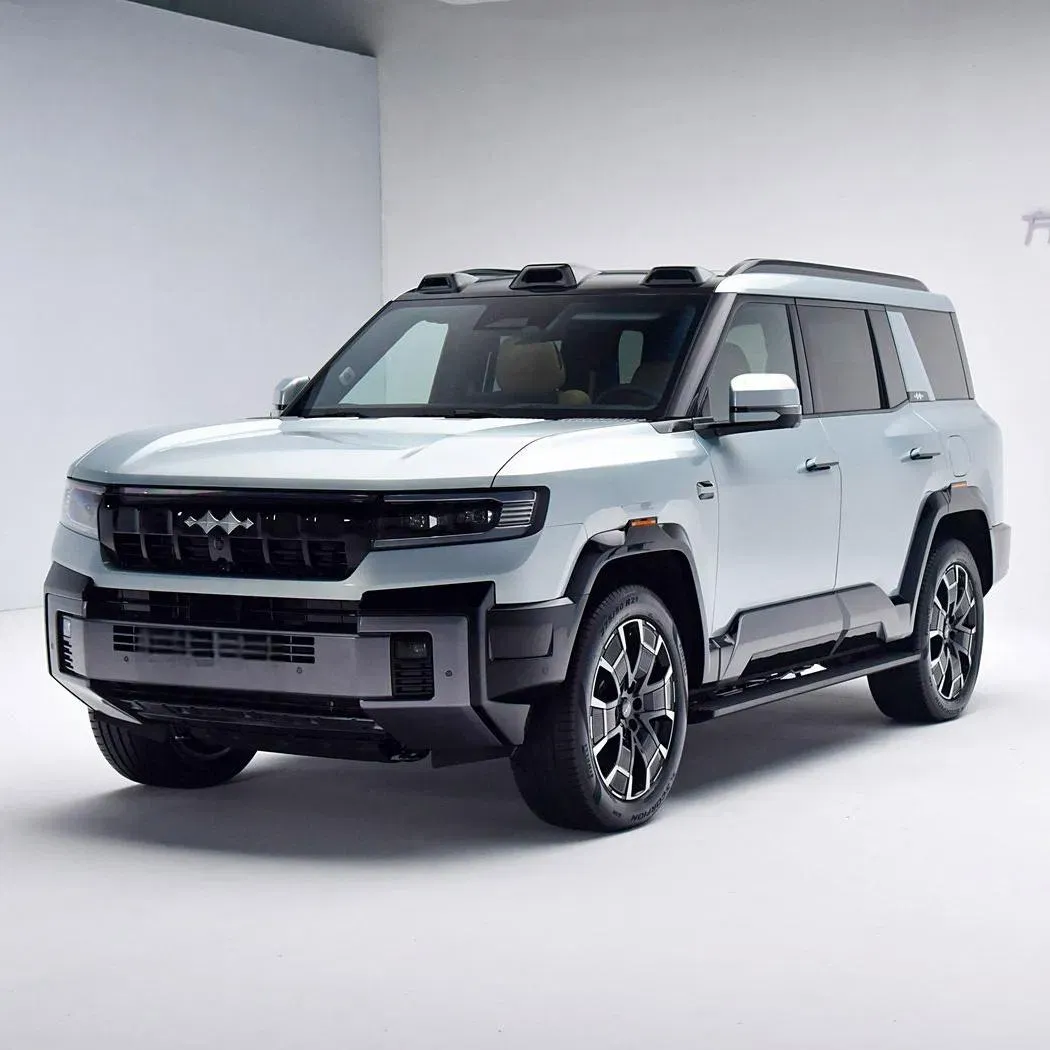 imgi_92_Formula-Leopard-8-2025-Zhiyong-Flagship-7-Seater-New-Energy-Car-for-SUV Formula Leopard 8 2025 Zhiyong Flagship 7-Seater – For Sale From China | EVOVED - Image 1